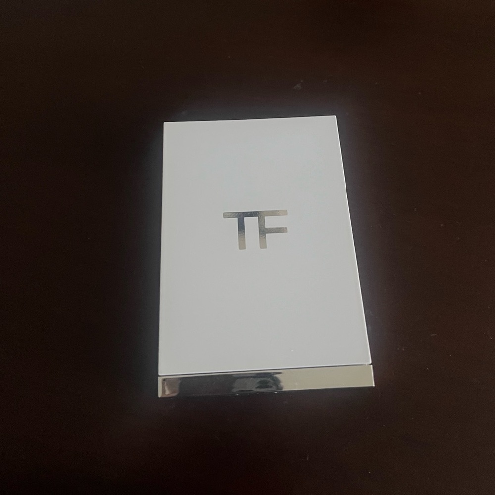 Tom Ford Eye Color Quad - 02 Chalet Lust - Picture 3 of 5